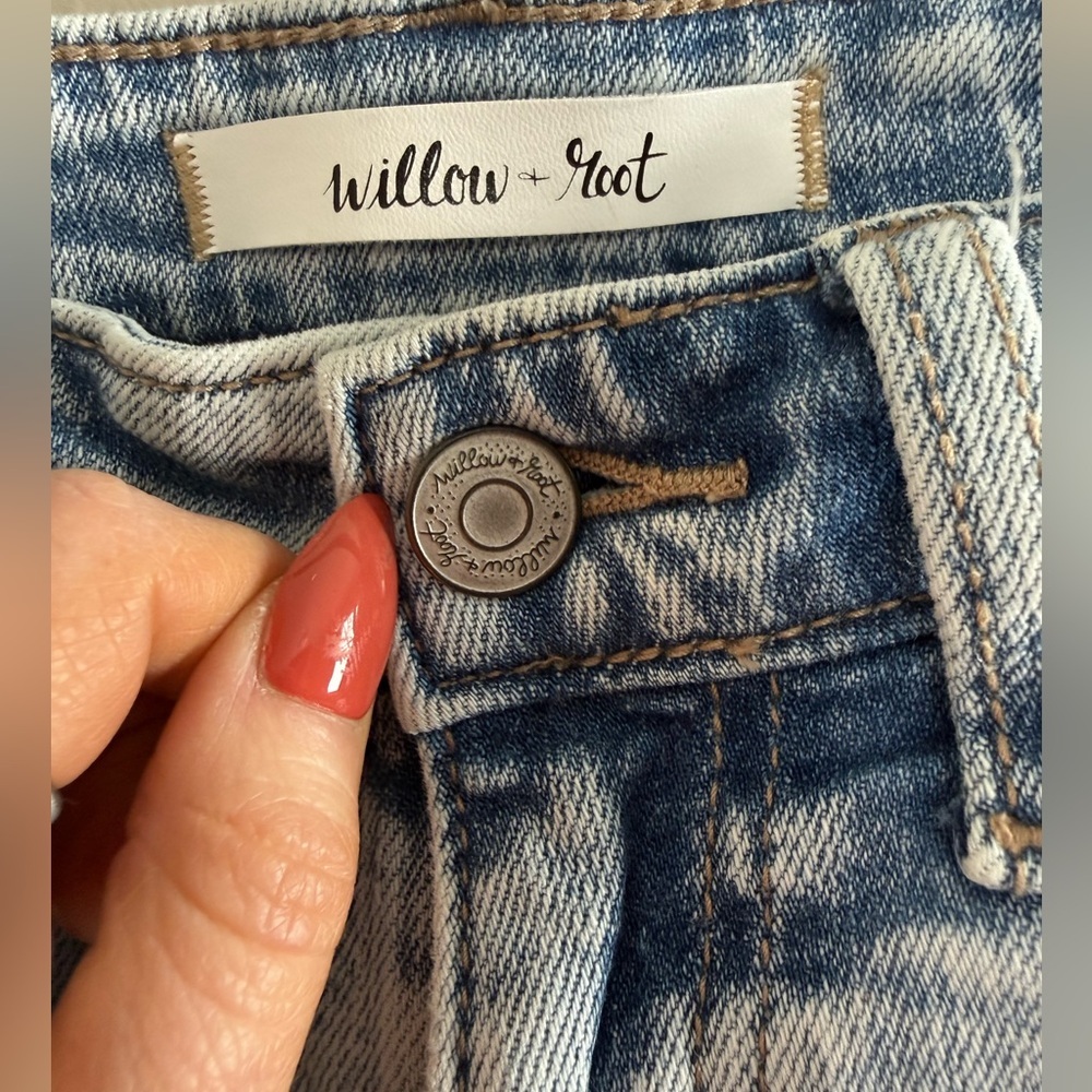 Buckle | Willow & Root Jeans size 24 with STRETCH - Picture 6 of 15